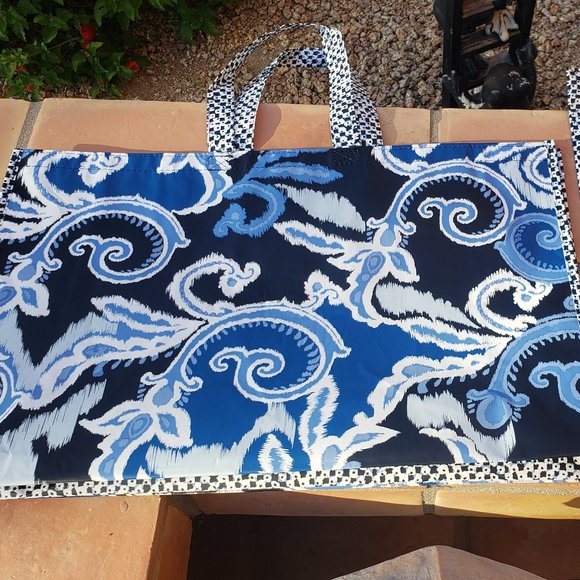 Chico's Reusable Shopping Tote Bags - Set of 2 - NWT - Picture 2 of 8